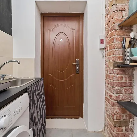 Διαμέρισμα Cosy Studio With Mezzanine By Renters Βρότσλαβ